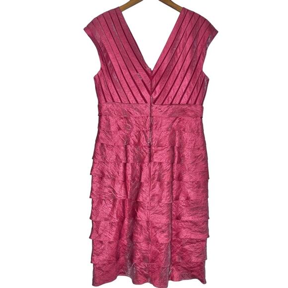 Adrianna Papell Layered Tiered Shutter Pleats Cap Sleeve Sheath Dress Size 12 - Picture 4 of 6